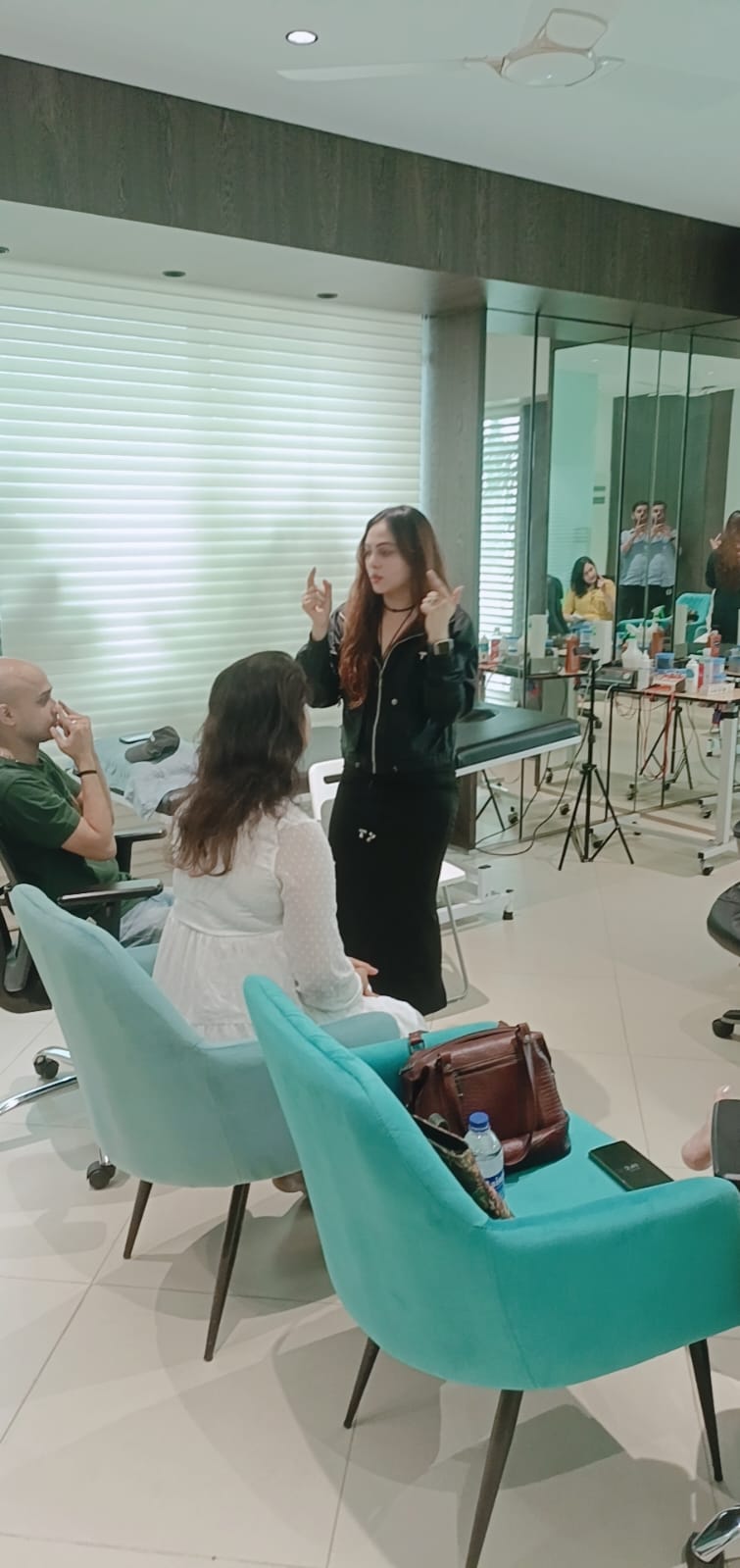 Hypnotherapy practice — moment 09
